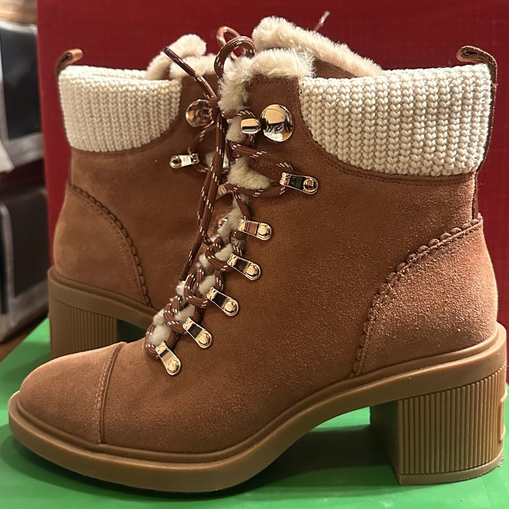 Kate Spade Women’s Walker Fur Booties Warm Gingerbread Size 6 | 6.5 Academia Box